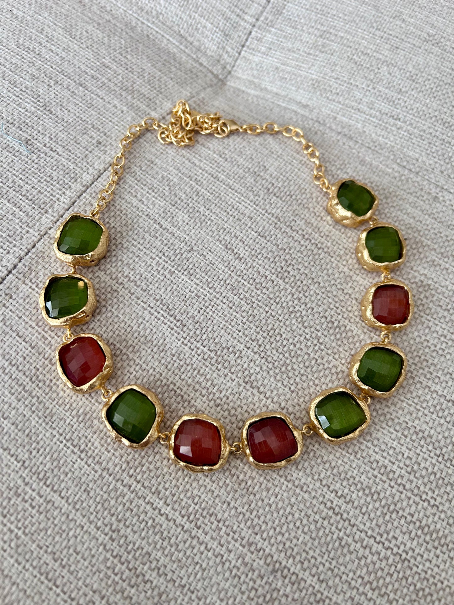 Set in stones necklace