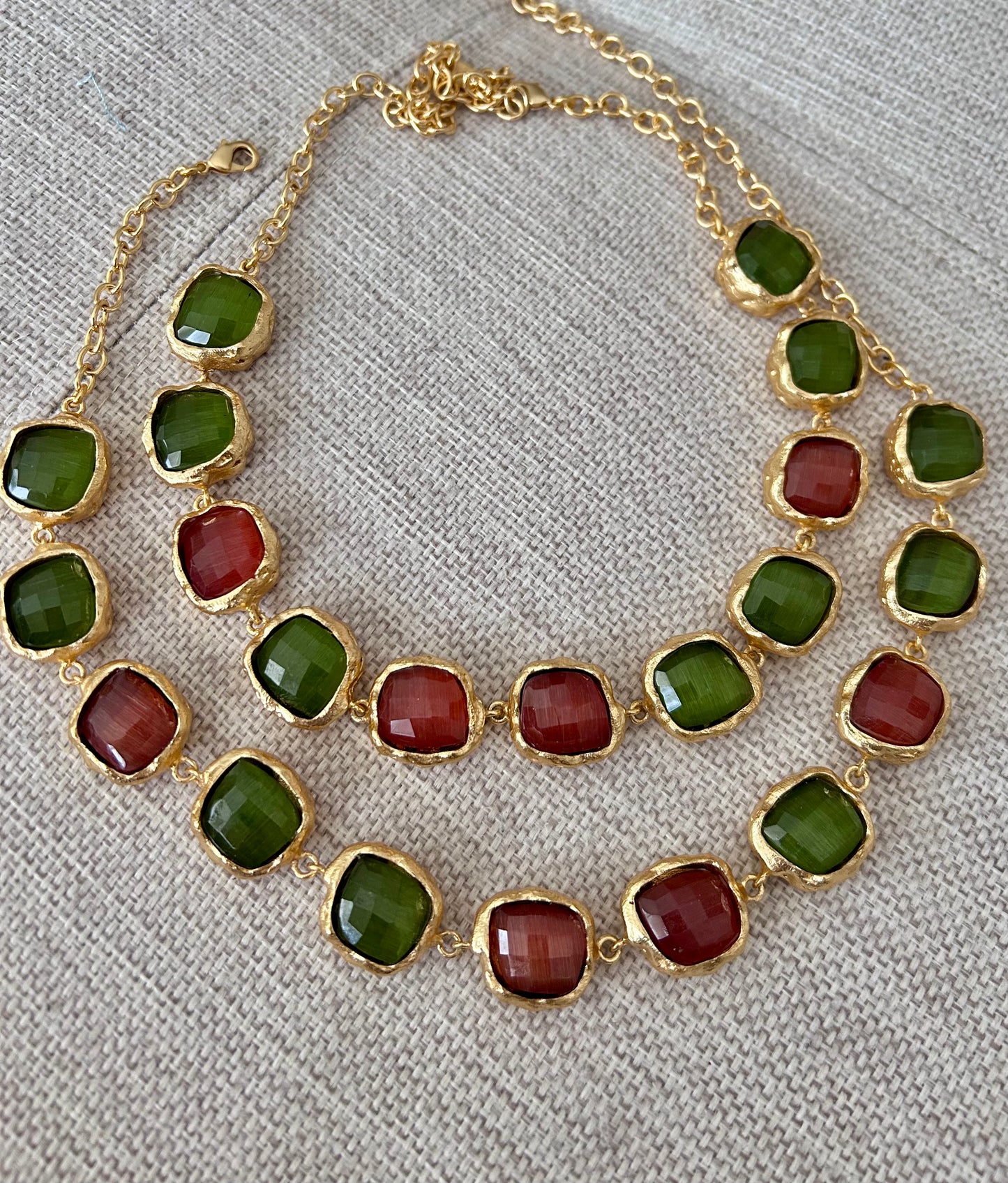 Set in stones necklace