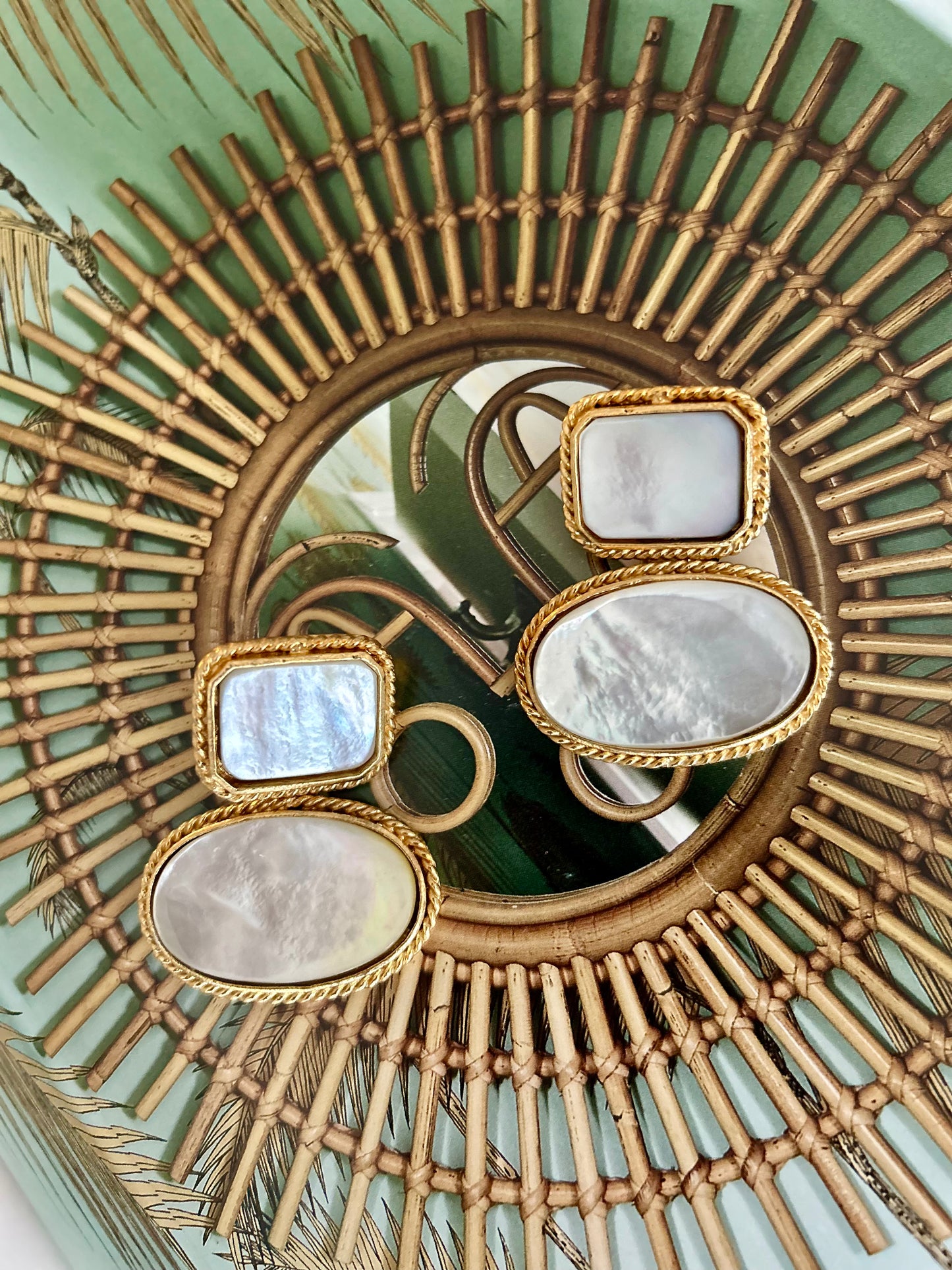 PRIYA EARRINGS